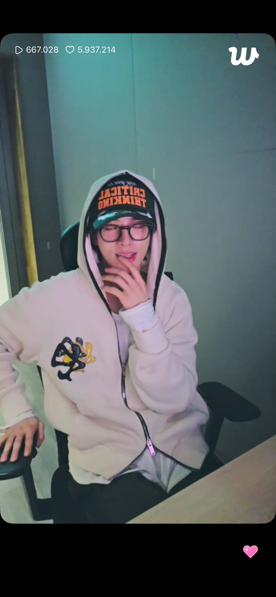 wonified dinα ︎❤︎ tweet media