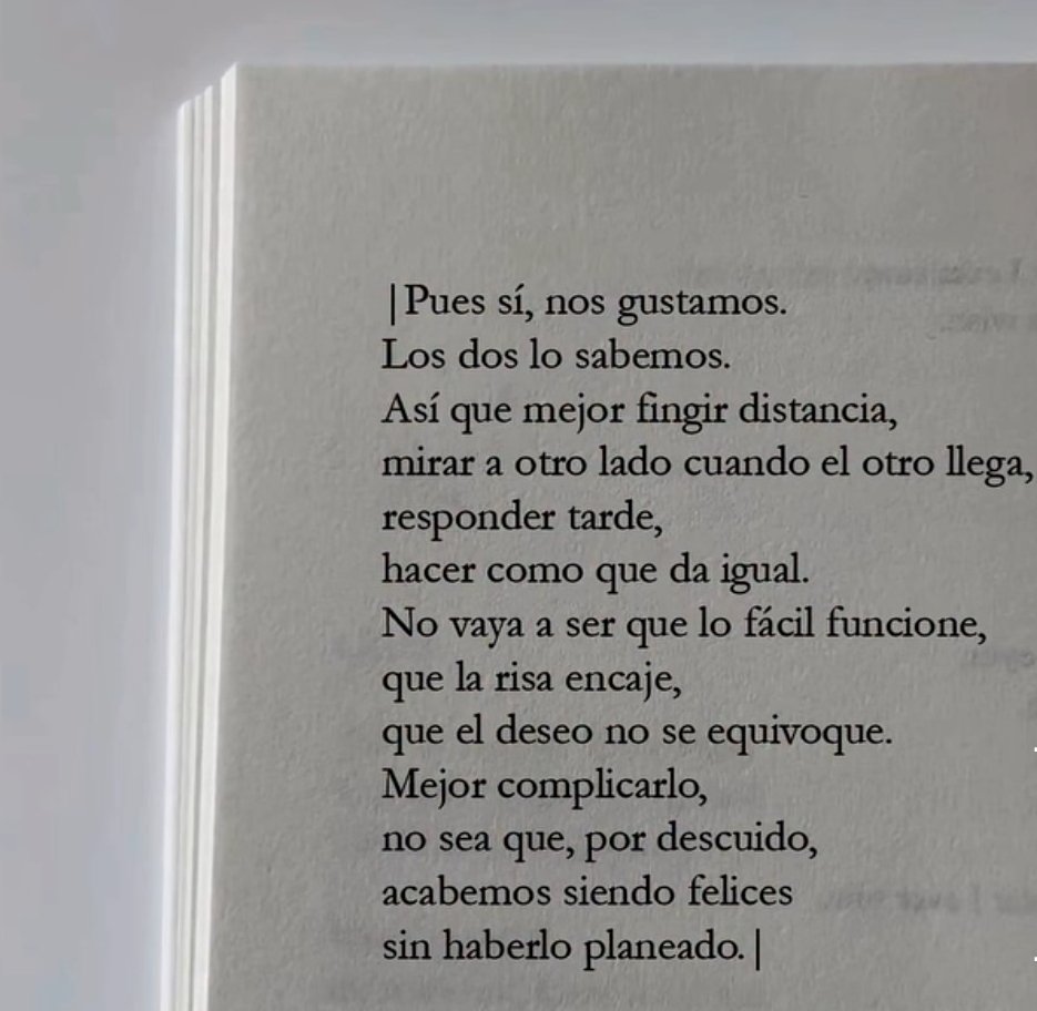 Poemaconsciente's tweet photo. Mejor dejarlo así, 
como si no pasara nada 😑 https://t.co/nyk4exwHWL