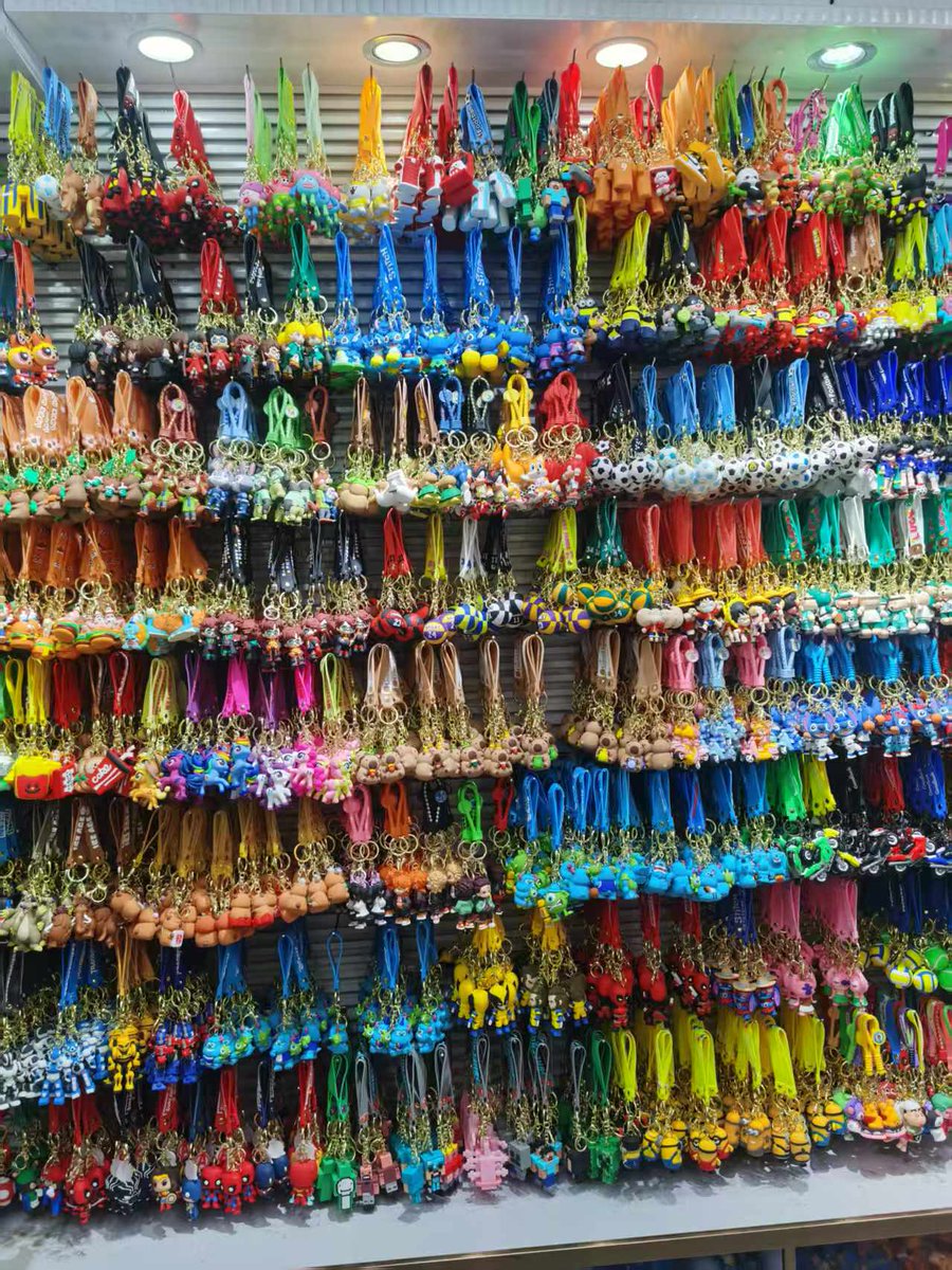 Man, when you walk up and see an entire wall completely covered with products, all stacked perfectly straight and crammed in there nice and tight, how does that make you feel?
#Promotionalproductssourcing #Custompromotionalitems #Chinagiftmanufacturing #Bulkcustomgifts