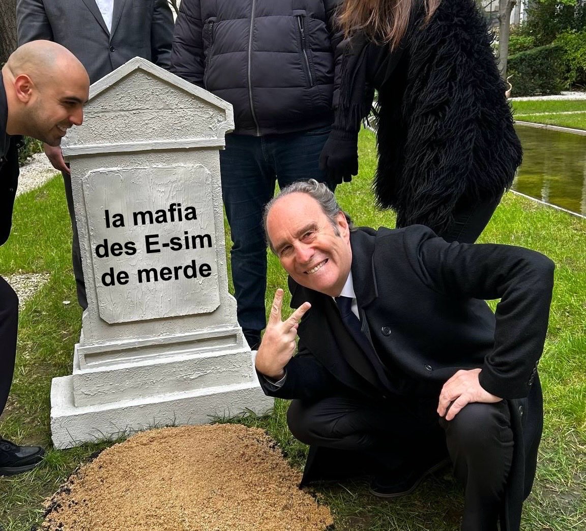 Xavier Niel tweet media