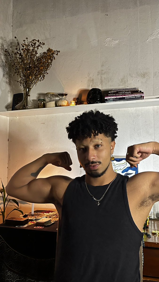 stereo boy tweet media