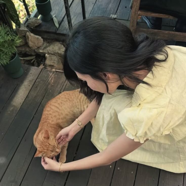 zdkskjii's tweet photo. Abang dan Dedek. Akur, tapi nggak akur. Tapi akur. Tapi ya nggak akur juga. Tapi akur, kok 👍🏻

• 𝗠𝗶𝗻𝘄𝗼𝗻/𝗠𝗲𝗮𝗻𝗶𝗲  𝗳𝗲𝘄 𝘁𝘄𝗲𝗲𝘁𝘀 𝗔𝗨 •
[married life - mpreg - fluff]

from #𝘽𝙖𝙗𝙖𝘽𝙪𝙗𝙪𝙎𝙖𝙙𝙖 Universe https://t.co/W2DBcVZfXv