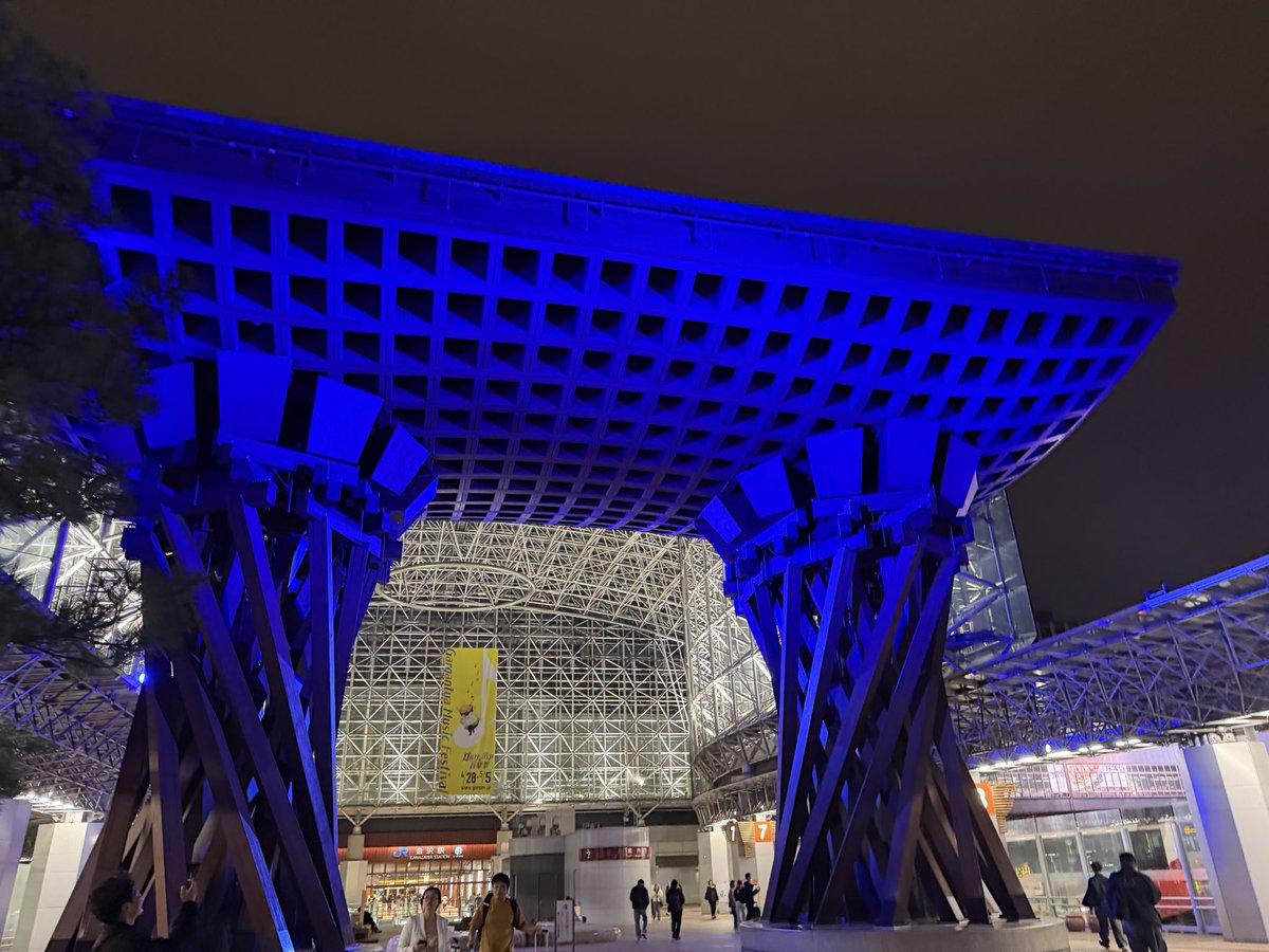 よつは tweet media