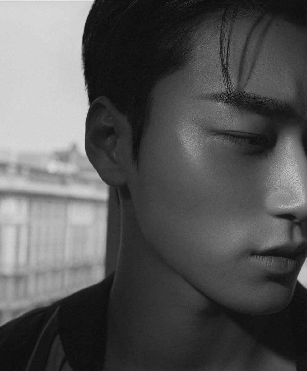 allforsan710's tweet photo. Jang Jungwoo, photographer Instagram:
Choi San x Elle Kore x Dolce and Gabbana - B cut
#CHOISAN #산 #최산 #DGxSAN https://t.co/YTpFyrdO3s