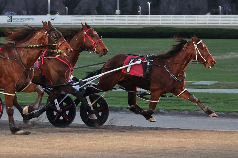 USTrotting's tweet image. Bartlett triples to begin MGM Borgata Pacing Series

Driver Jason Bartlett won three of the five $50,000 divisions of the first round of the MGM Borgata Pacing Series on Monday night (March 30) at MGM Yonkers Raceway with Soho Firestone A, Redwood Hanover and Huntinthelastdolar.