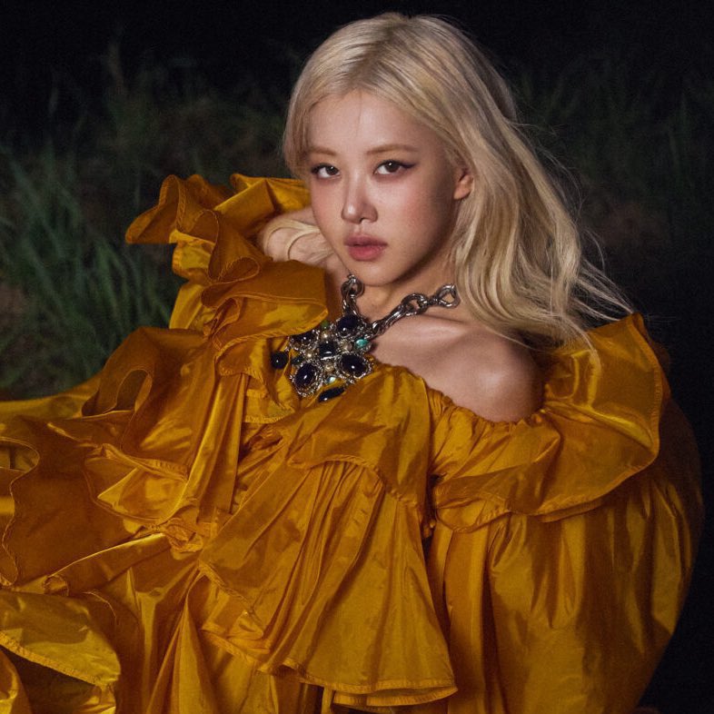 Rosé Charts tweet media