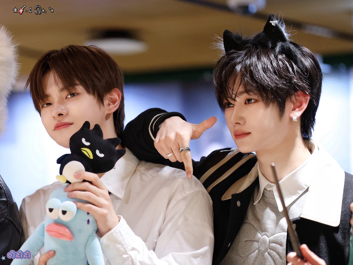 ์ด๋ฆฌ๋ฆฌ tweet media