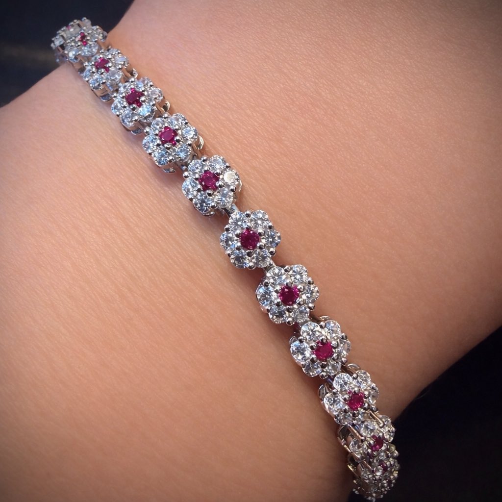 Hillel Fuld tweet media