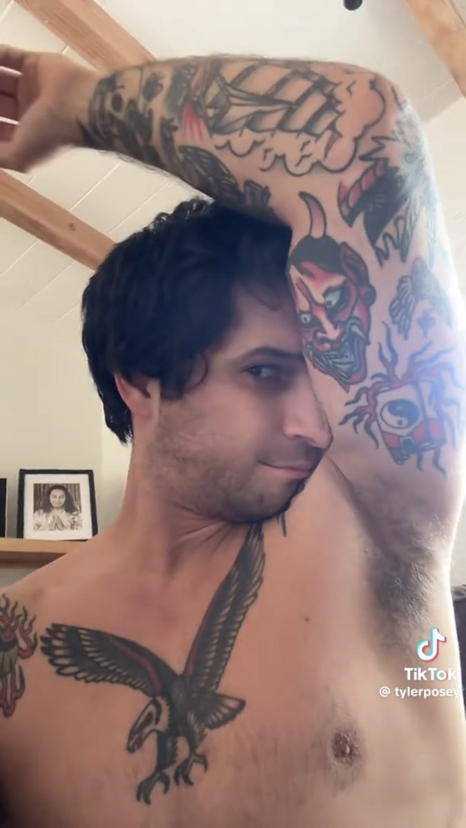 MALE CELEB ARMPITS tweet media