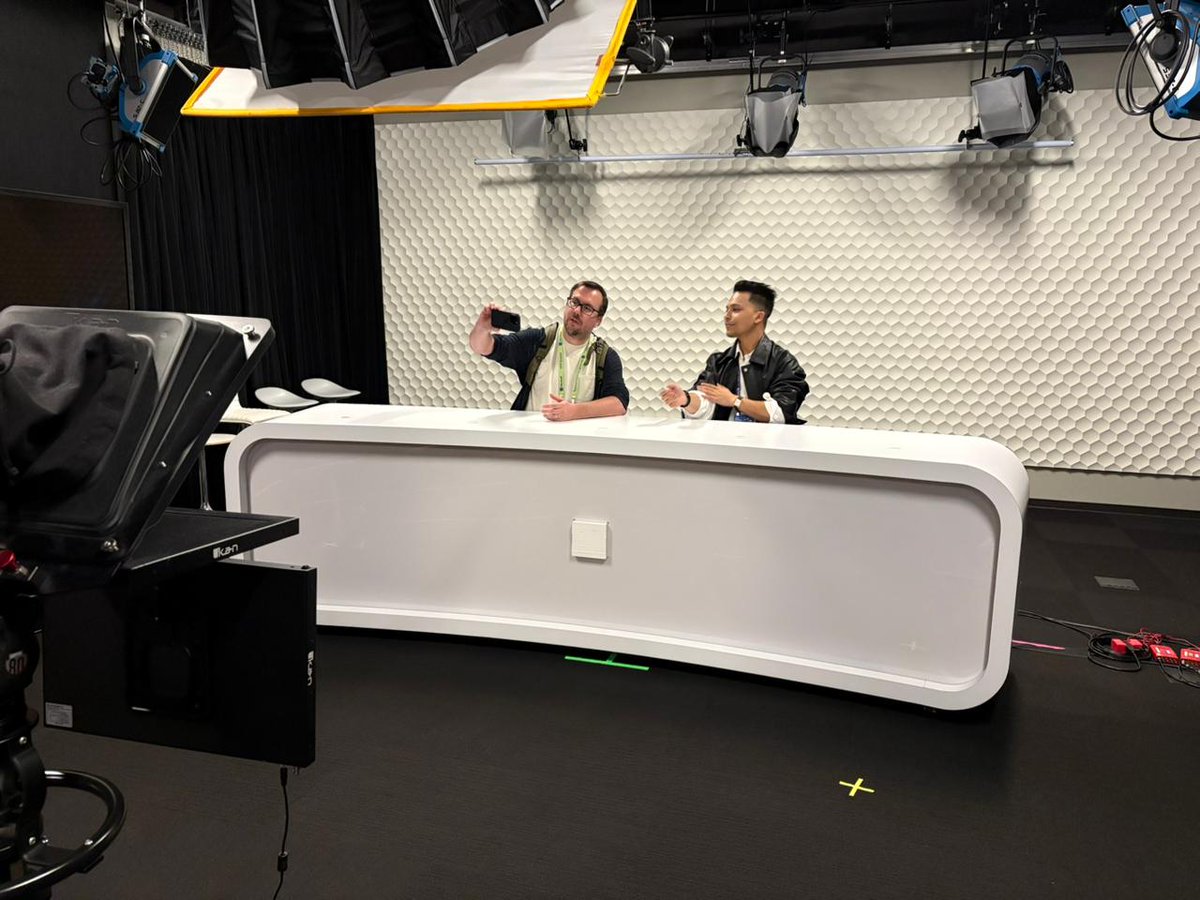 codewithsimon's tweet image. Dream because dreams do come true ✨

A big thank you to @GlobAICommunity AI Community for making this possible for me, and to the @MVPAward  for creating opportunities that once felt like distant dreams.

#MicrosoftMVP #MVPSummit #Microsoft #GlobalAICommunity