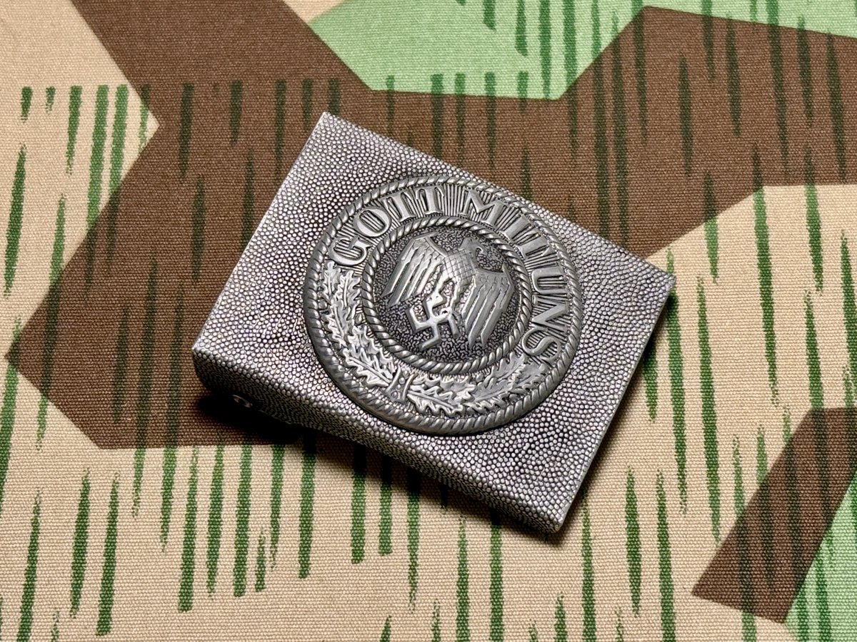 アイヘンバウム ミリタリア tweet media