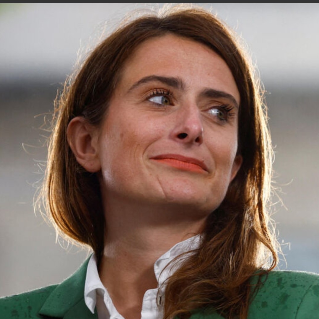 gauchecaca tweet media