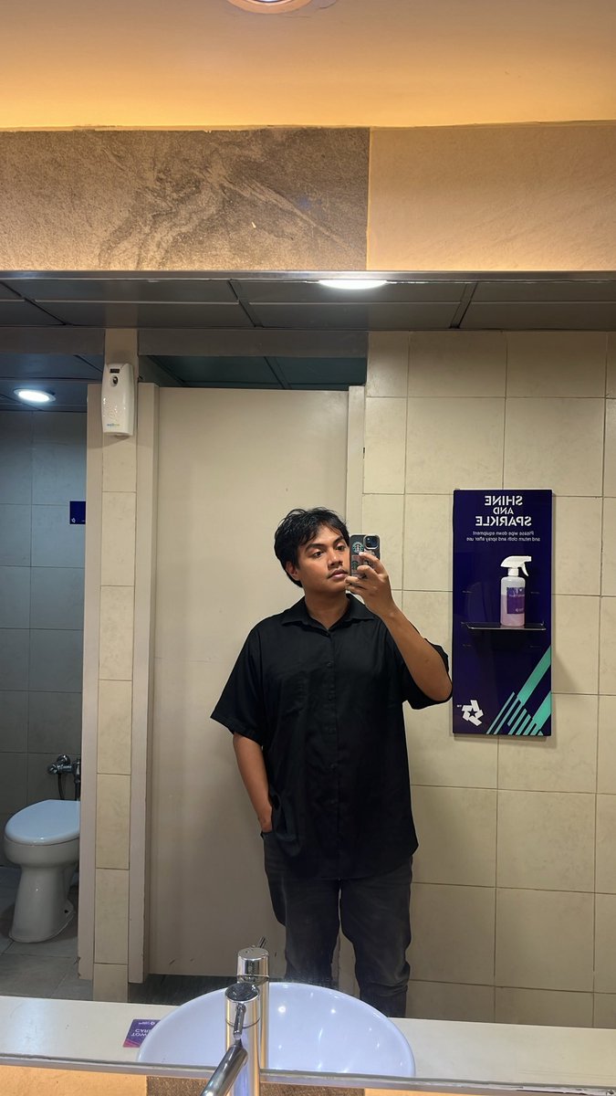 aquabiatch tweet media