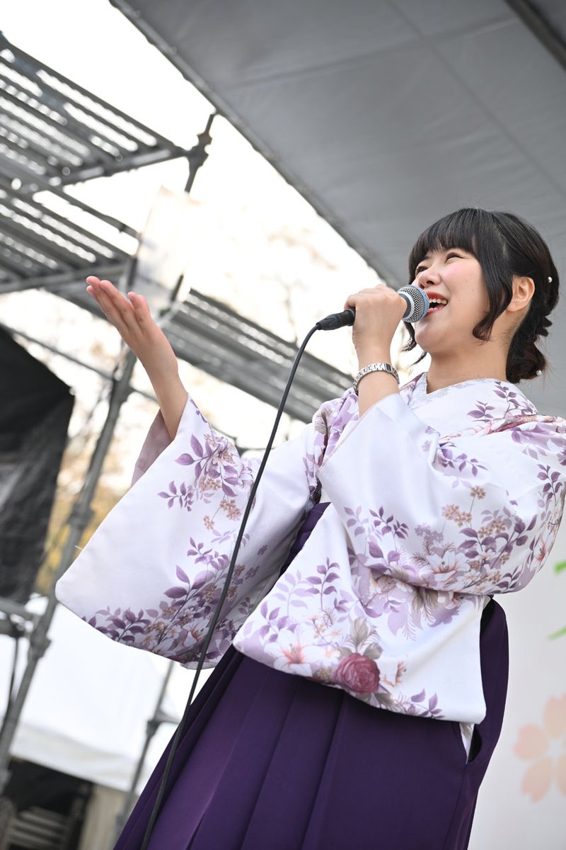 3月30日
海老沢茜＠上野恩賜公園 噴水広場
「うえの桜フェスタ🌸」

Photo②

<a href="/ebisawa_akane/">海老沢茜✊🏻4/29(水祝)昭和100年歌謡祭</a>
#海老沢茜
#うえの桜フェスタ #上野 #上野恩賜公園