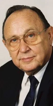 Geht's noch !? 🧐 🇩🇪🦁🦁🦁🦁 tweet media