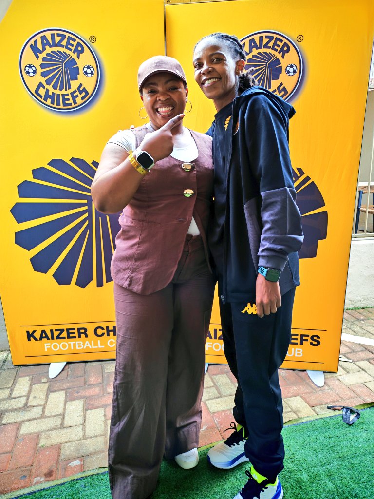 Simphiwe tweet media