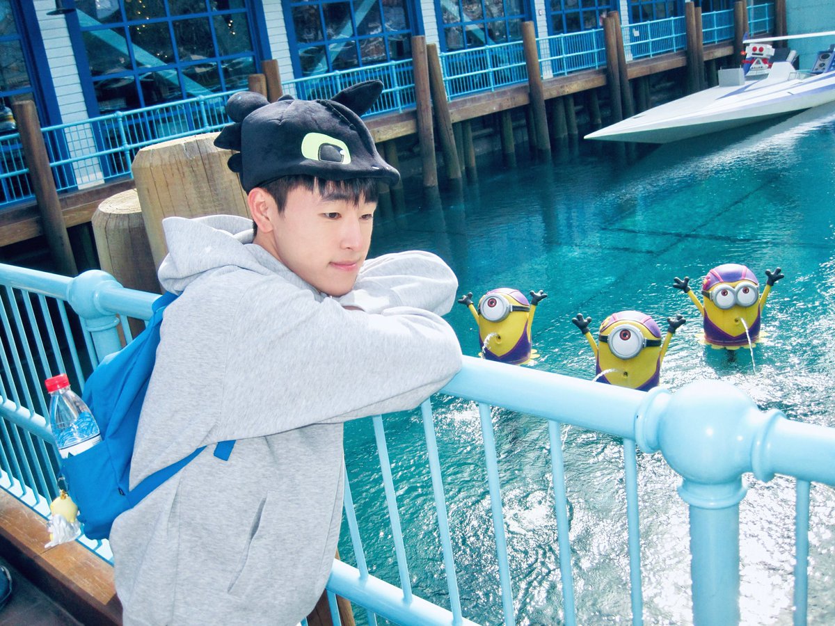 Yushi7766's tweet photo. 环了个球🌍🎢🍺#男高 #直男 #top https://t.co/Mm7eBA5vPb