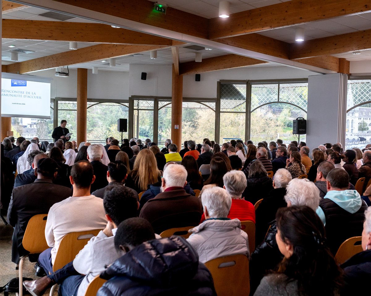 Sanctuaire Notre-Dame de Lourdes tweet media