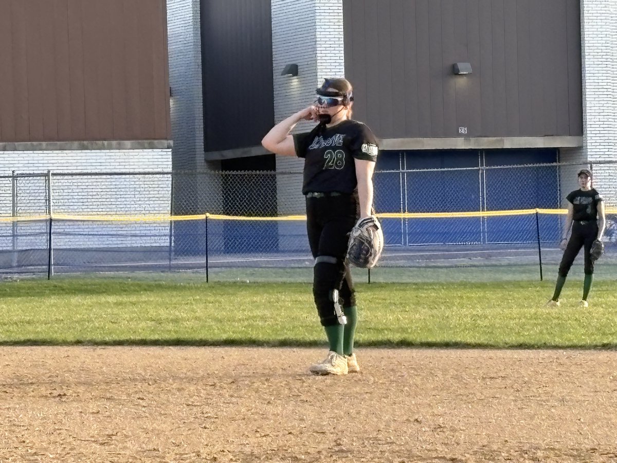 Kaylee Romanski (K-Ro) tweet media