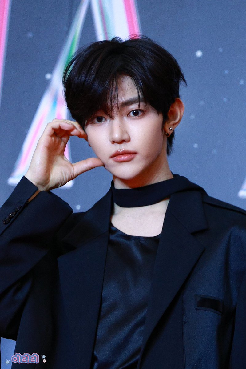 이리리 tweet media