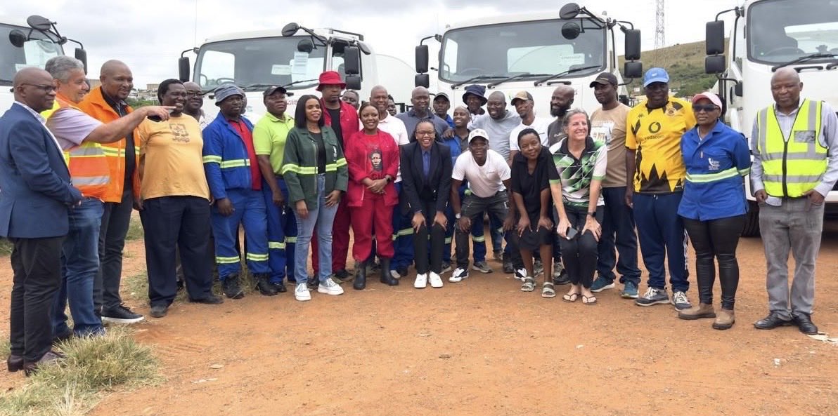 henriettefroh's tweet image. Being in coalition is not easy, but it has its moments🙌💚🔥 #DemocracyMatters @maluksa