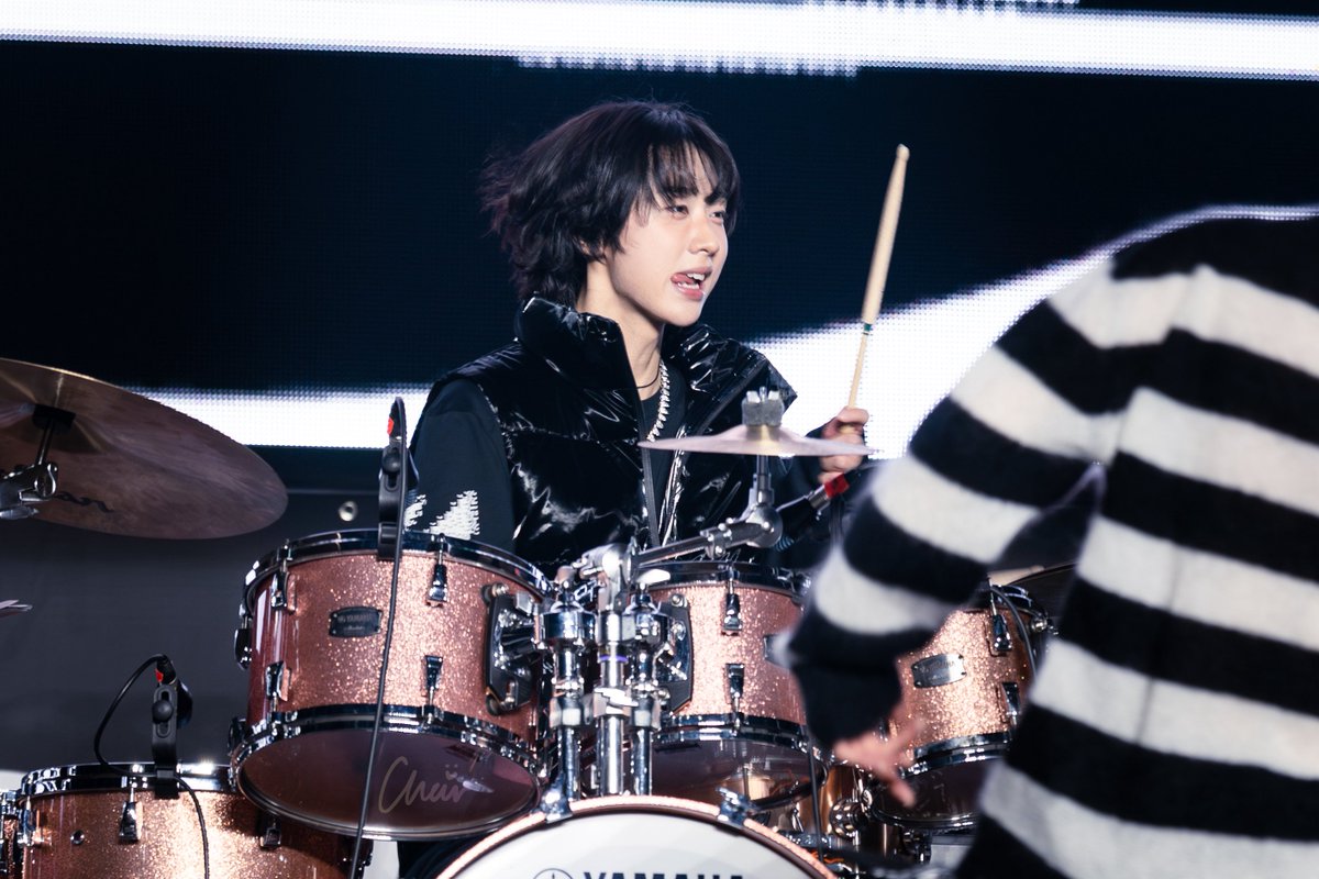 Char_HFU tweet media