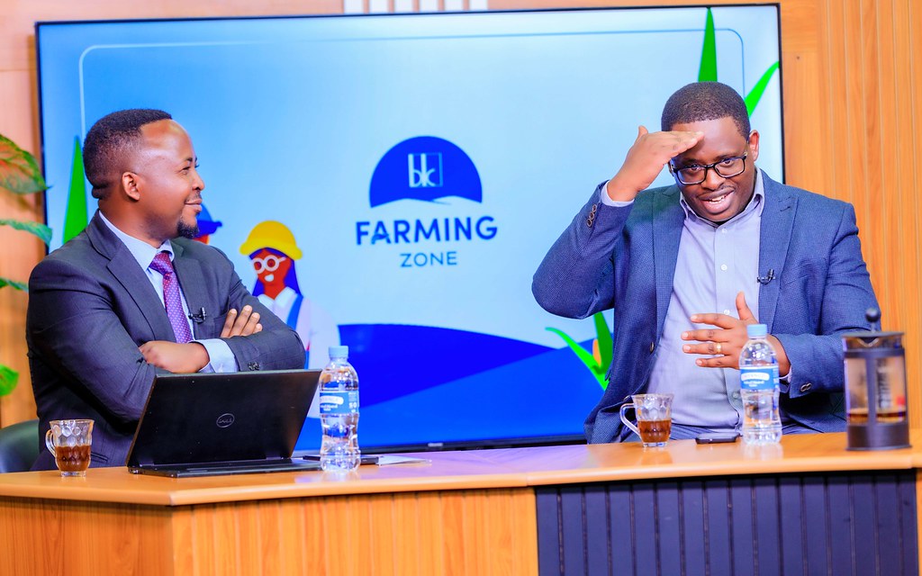 thefarmingzone's tweet photo. Ubuhinzi ku isonga. Kurikira ikiganiro #BKFarmingZone kuri #radiotv10 buri wa gatandatu 3pm no kuwambere 9pm. https://t.co/uVGINtnUYb