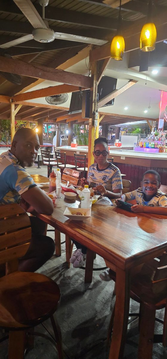 Robert Miller tweet media