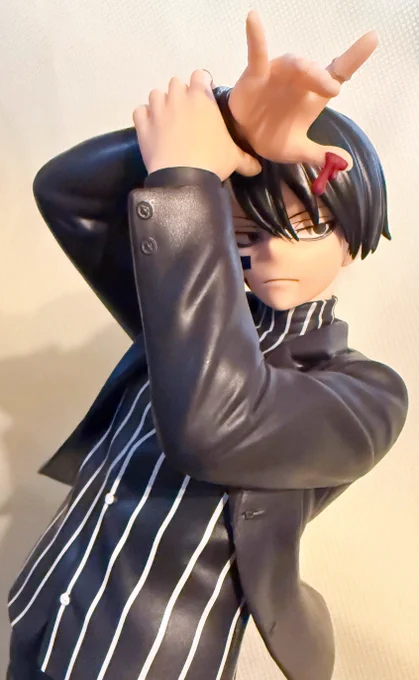 無陀野先生のプライズフィギュアオススメᐠ( ᐛ )ᐟ クオリティ高くて一目惚れでした 360度みれるので資料に #桃源暗鬼