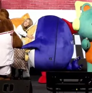 harxeuphoria's tweet image. jan hugged nong wesley 🥹🫳🏻🥚

WESLEY WITH ENERGY
#GMMTVFANIVAL2026 #WESLEY