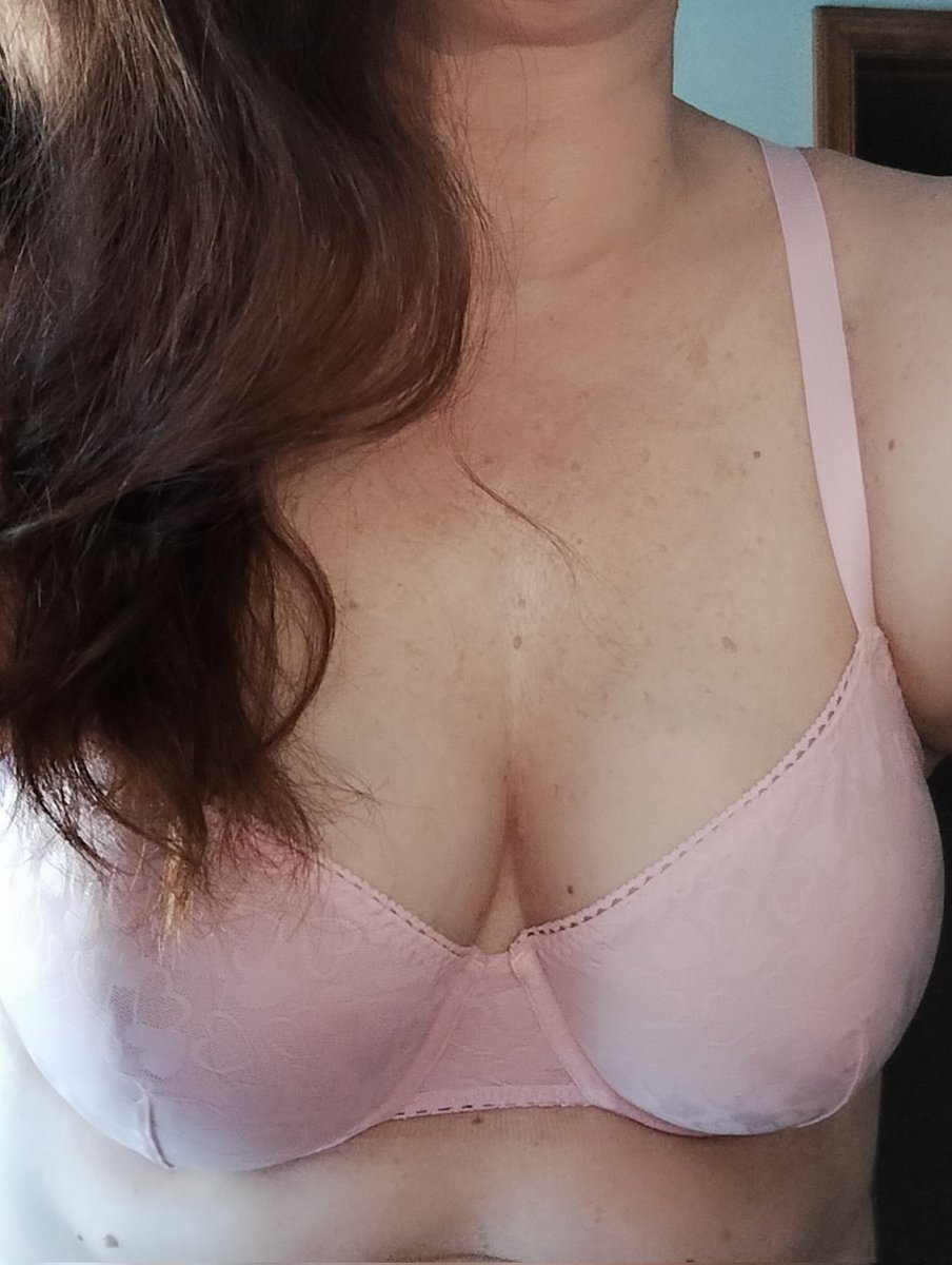 Duchess Banana of Anna 👑🍌 tweet media