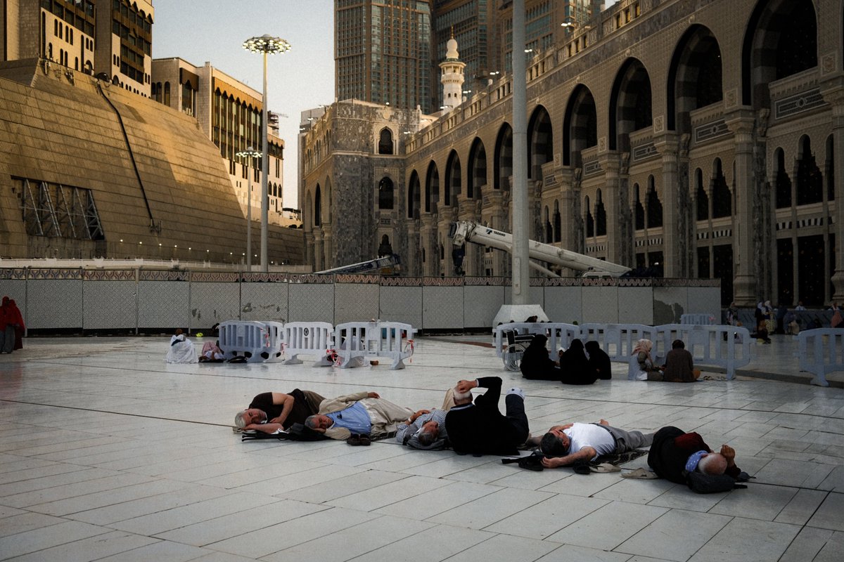 منار tweet media