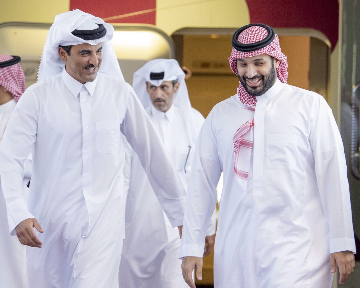 سمو الأمير الشيخ تميم بن حمد حفظه الله ورعاه أمس في السعودية واليوم في الإمارات، تحركات تعكس  قوة العلاقة ووحدة الصف. 
خليجنا وحده وترابط، ومع قيادتنا إحنا أقوى
يد وحدة، ومصير واحد، وعز ما يهتز بإذن الله.