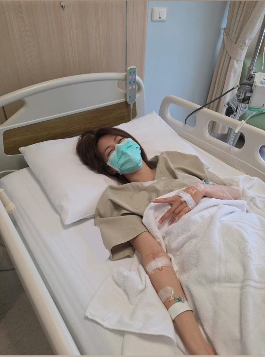 Hey_Macaroni! tweet media