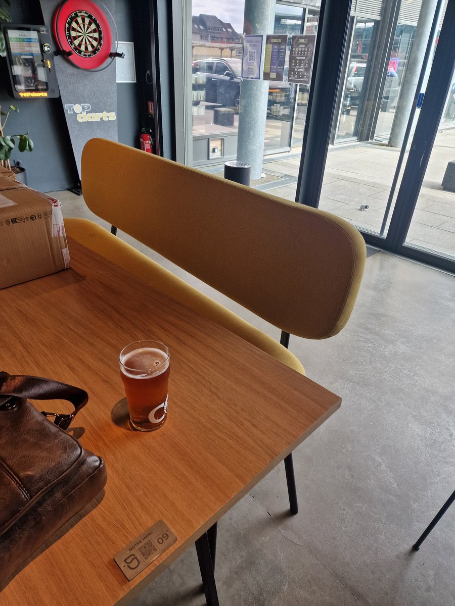 Handante tweet media