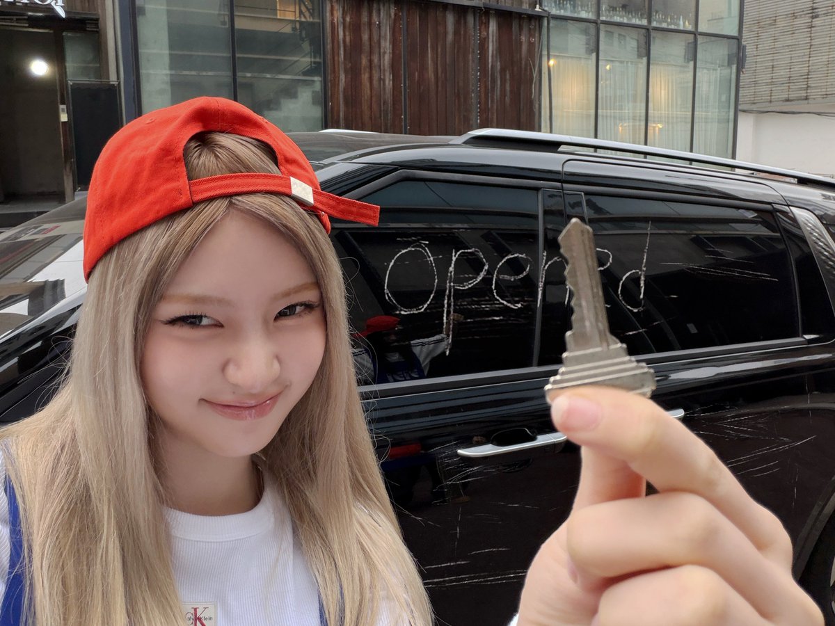 차키 좀 줘봐요

#KiiiKey #AprilFoolsDay