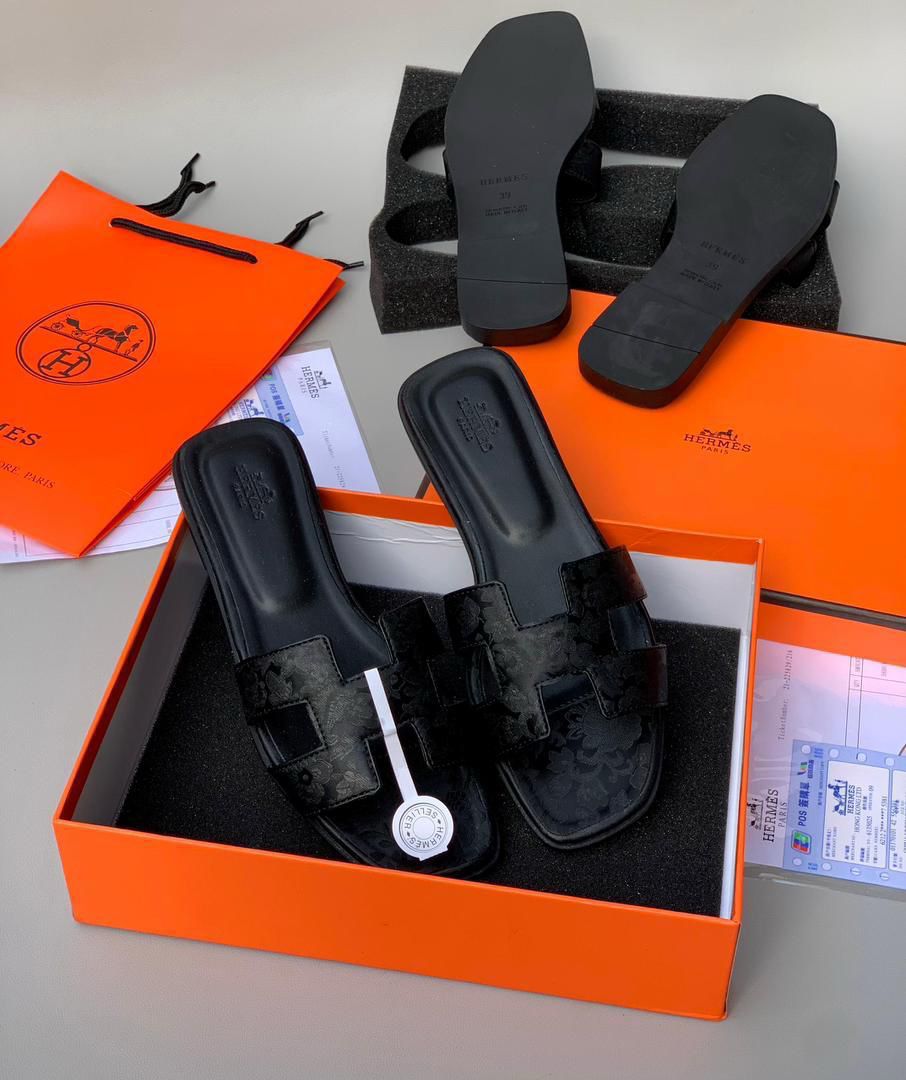 Chistan Wardrobes and Collections tweet media