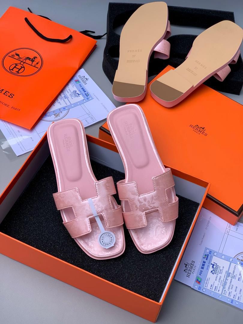 Chistan Wardrobes and Collections tweet media