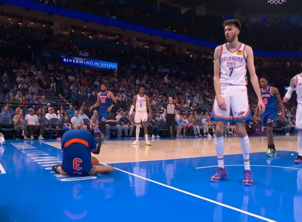 BlankExpression tweet media