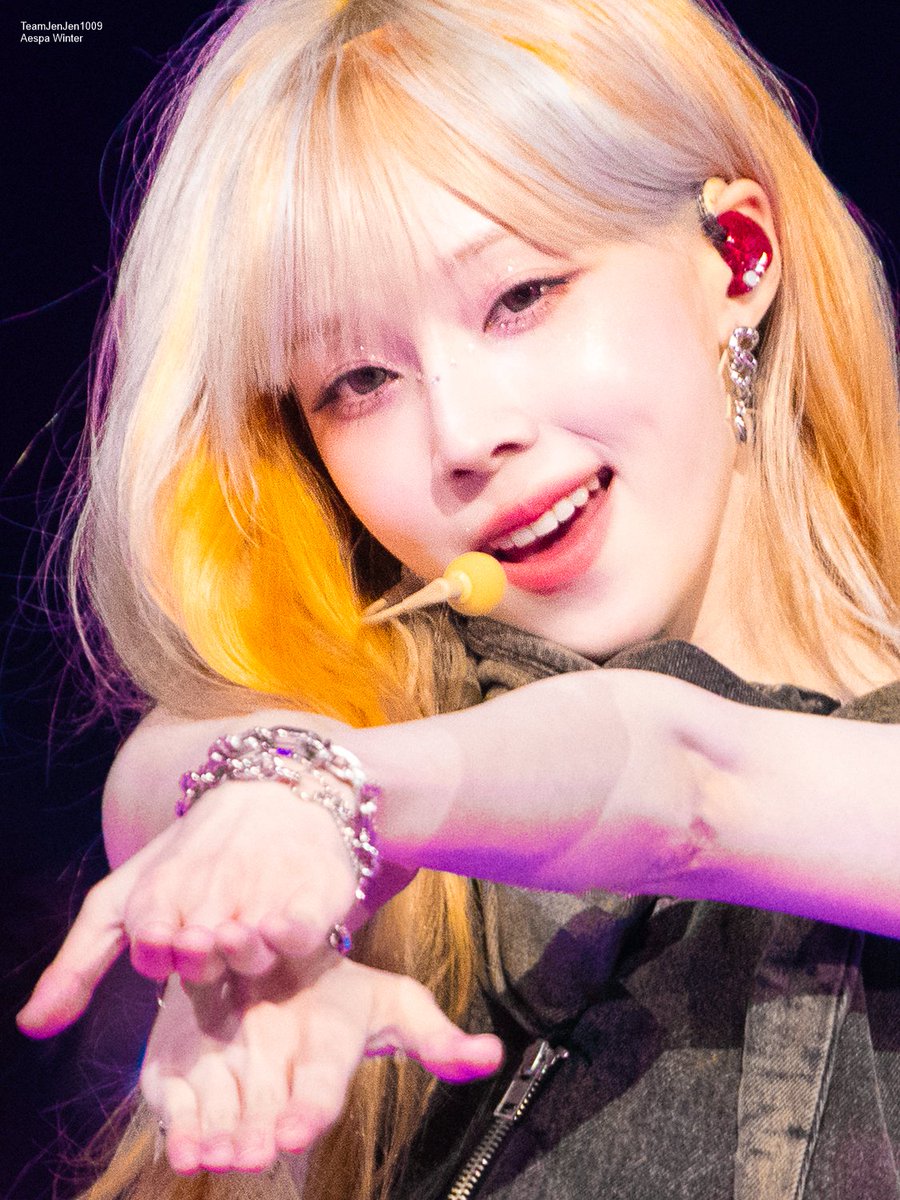 대리찍사젠젠(만우절) tweet media