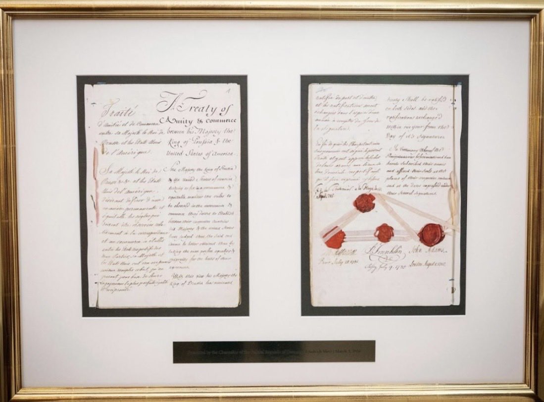 Martin Henze tweet media