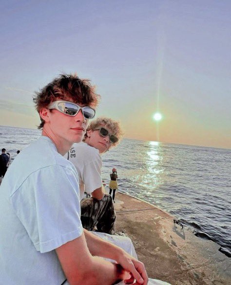 Jeremy ☀️ tweet media