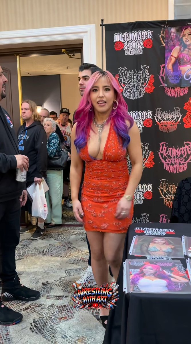 Hot Babes 'N Pro Wrasslin tweet media