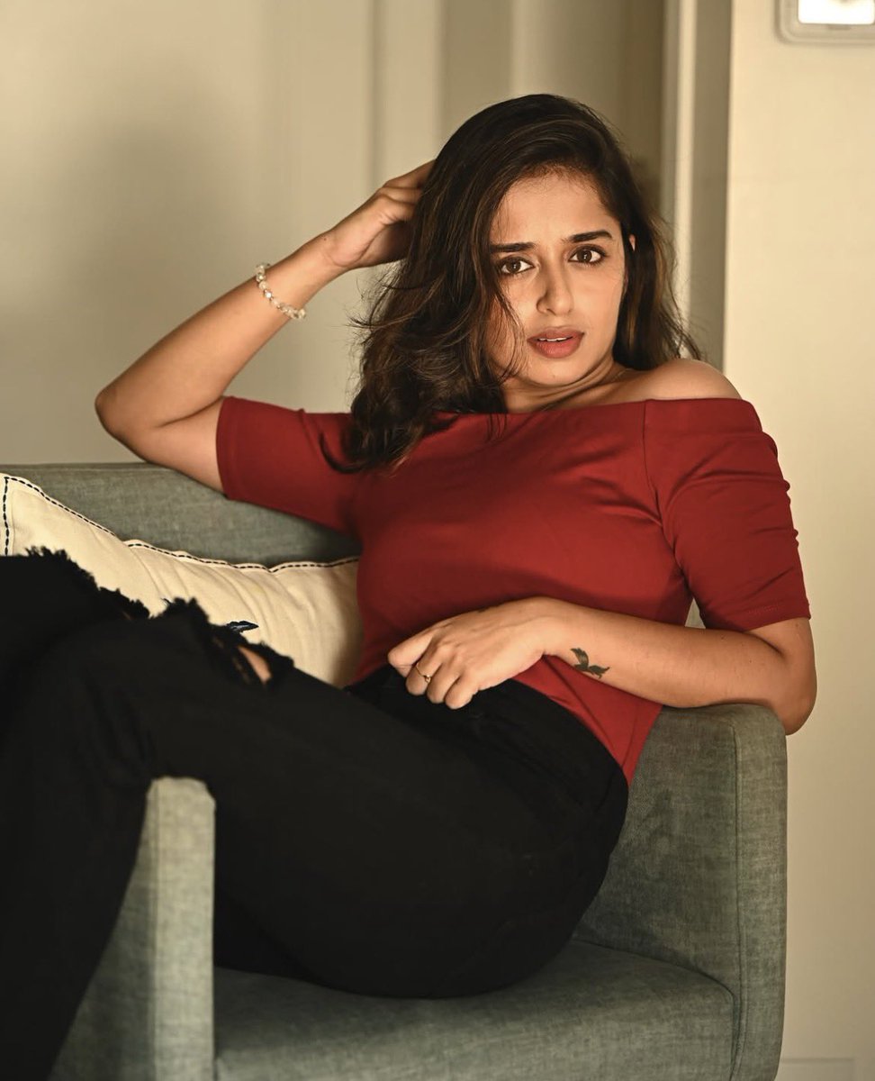 MasterofMayhem tweet media