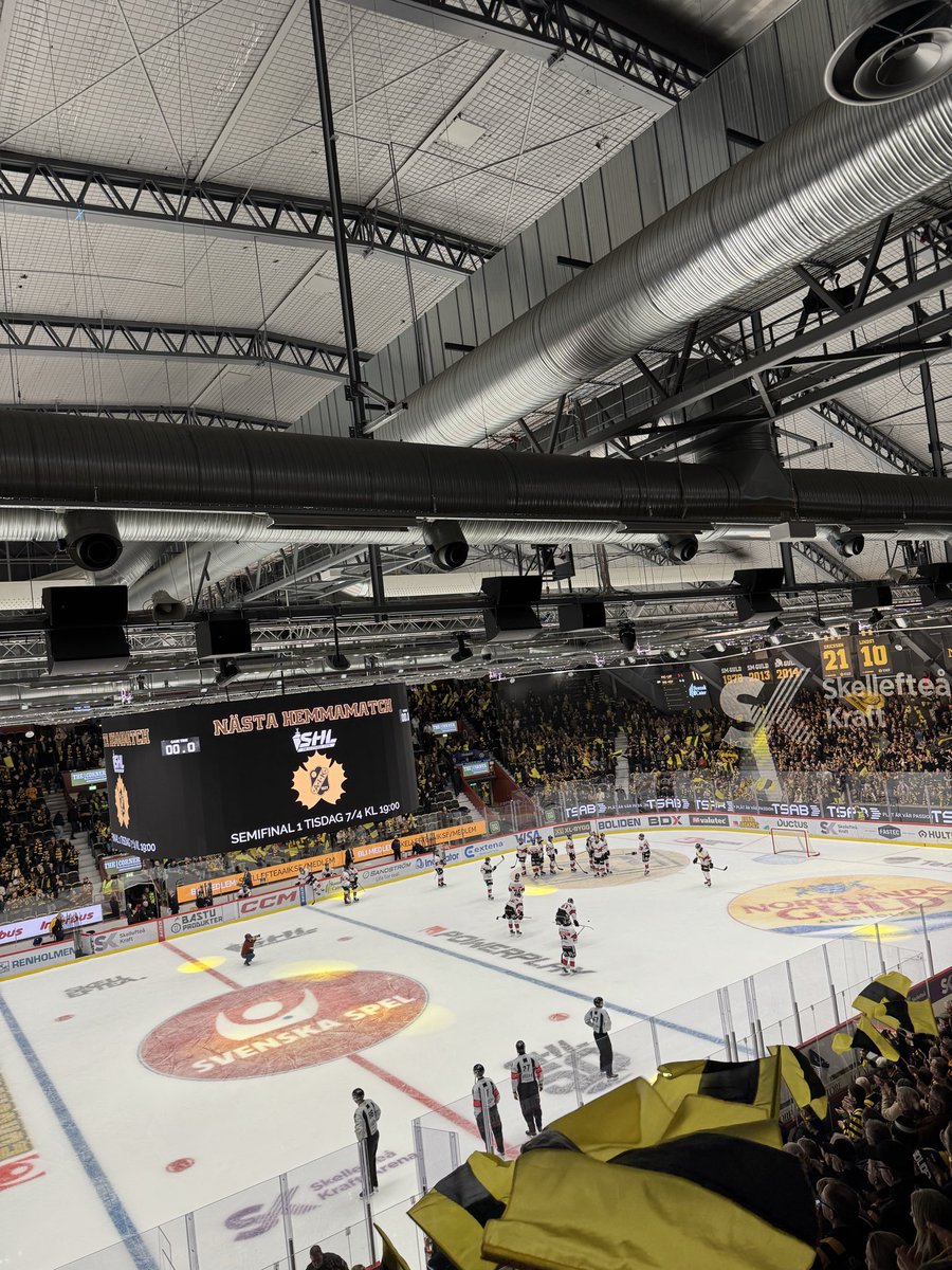 André Frölander tweet media