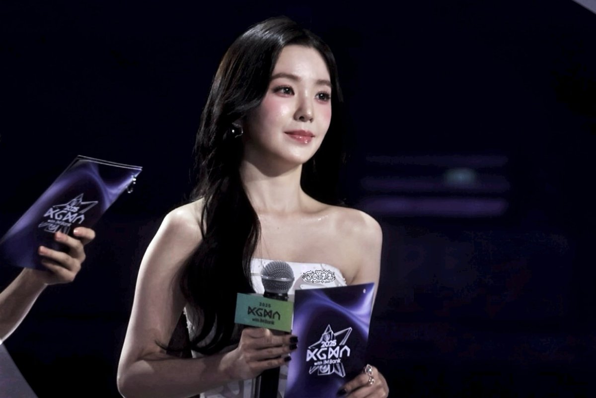 251114 🪽

#AprilFoolsDay #만우절 
#RedVelvet #레드벨벳 #IRENE #아이린