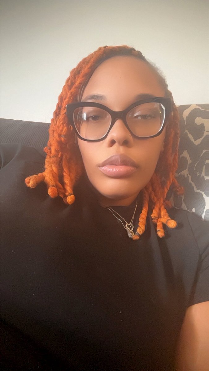 MommYanna. 🦂 tweet media