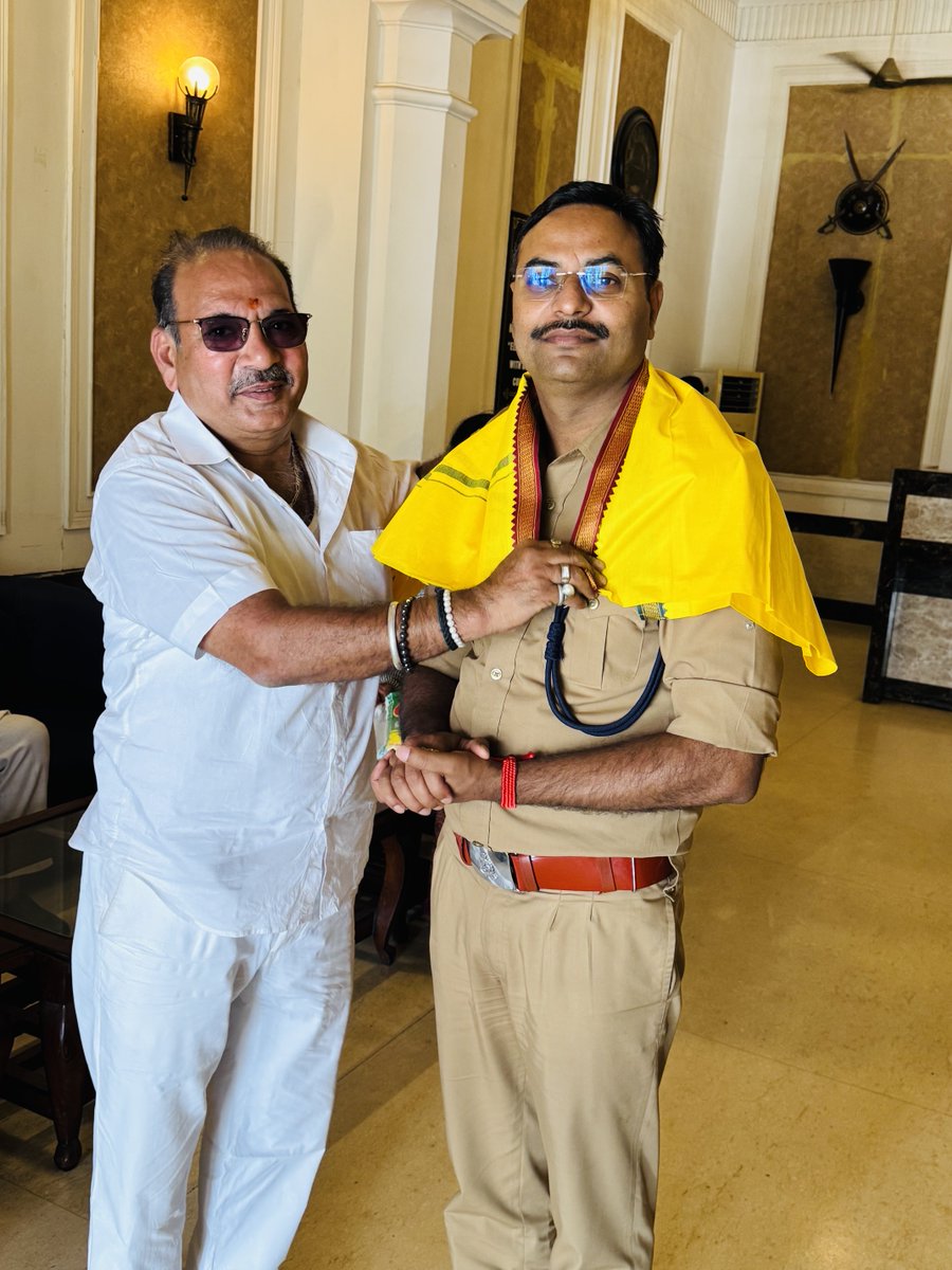 Arvind Chaurasia tweet media