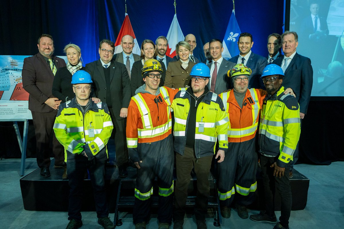 CoastGuardCAN's tweet image. Investing in a stronger and more resilient #Arctic future. 💪🚢

We were in Lévis, #Quebec, today to mark the start of Canadian construction on one of our new polar icebreakers.