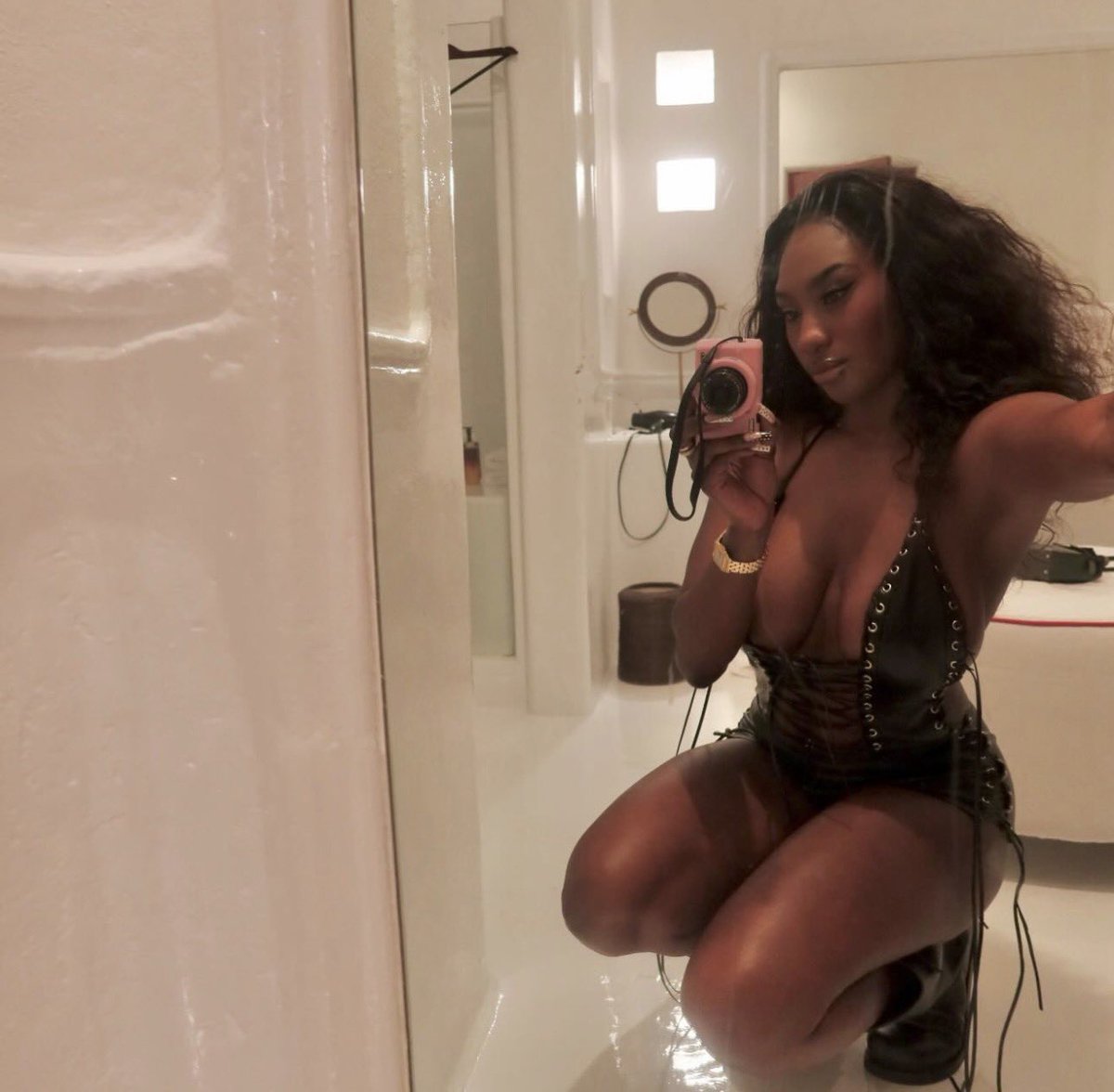 Pop Crave tweet media